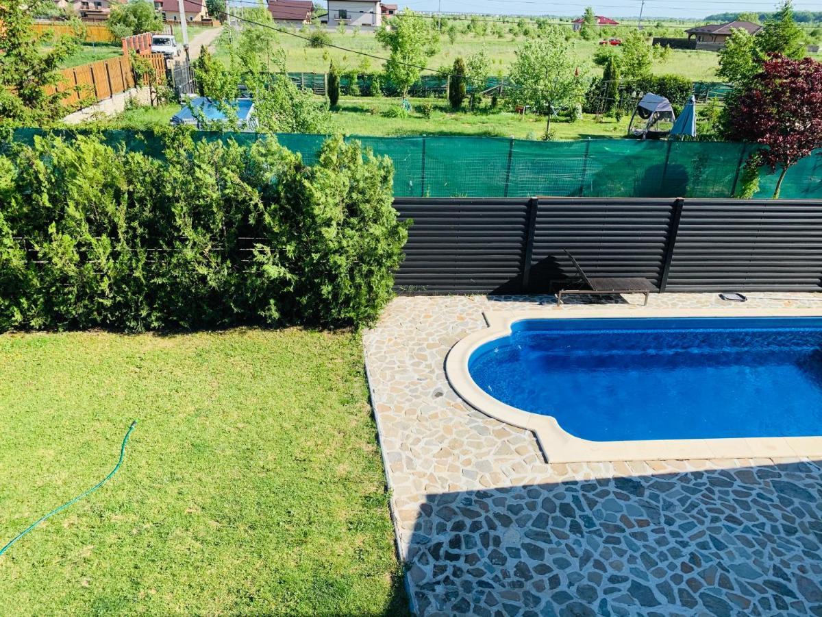 Luxury 3 Bedroom Pool Villa Gulia エクステリア 写真